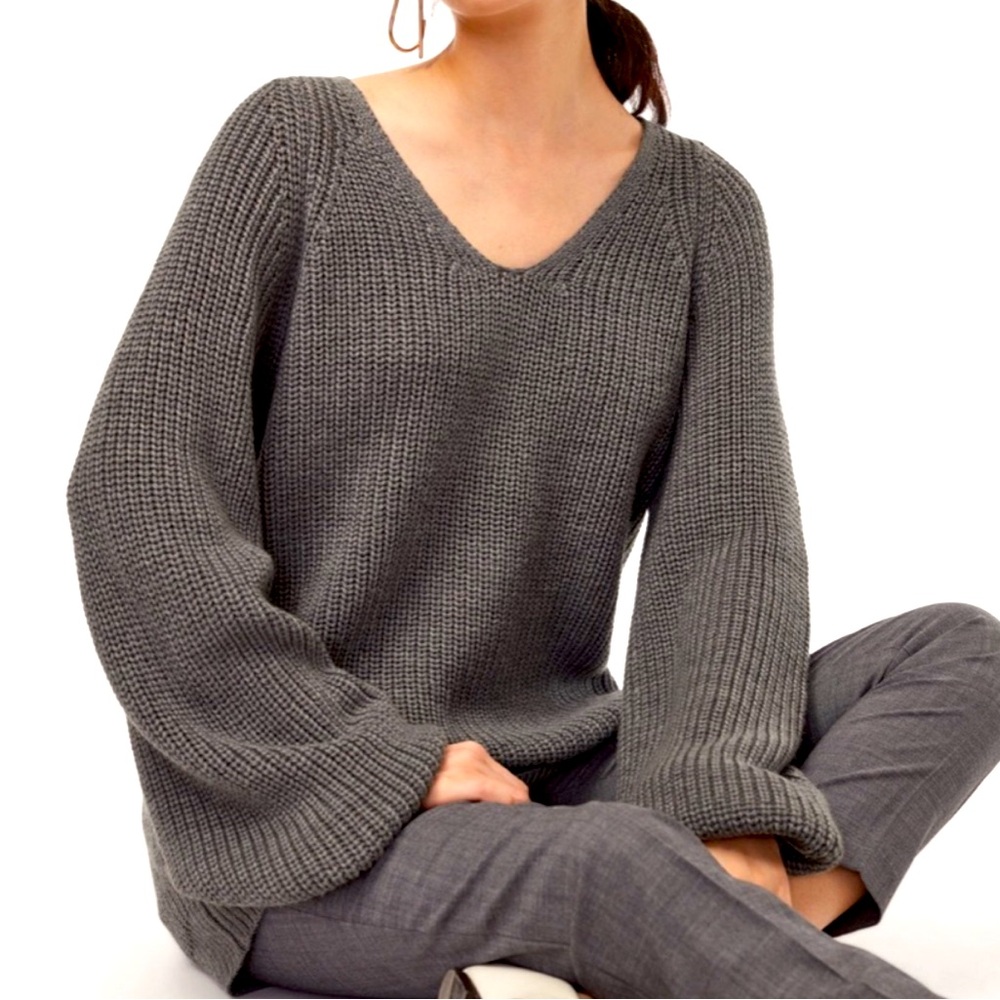 Aritzia Babaton Valadon Sweater